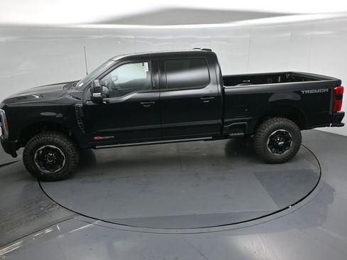 New 2026 Ford F250 Platinum w/ Tremor Off-Road Package AWD/4WD image 45