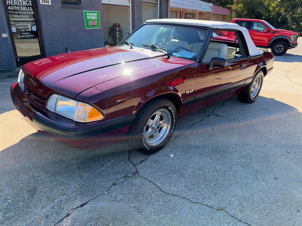 Used 1989 Ford Mustang LX RWD image 1