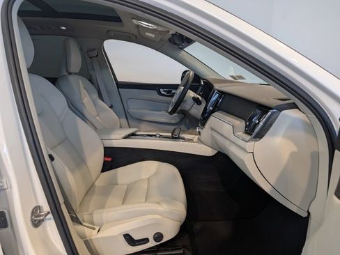 Used 2023 Volvo XC60 B5 Plus w/ Climate Package image 34