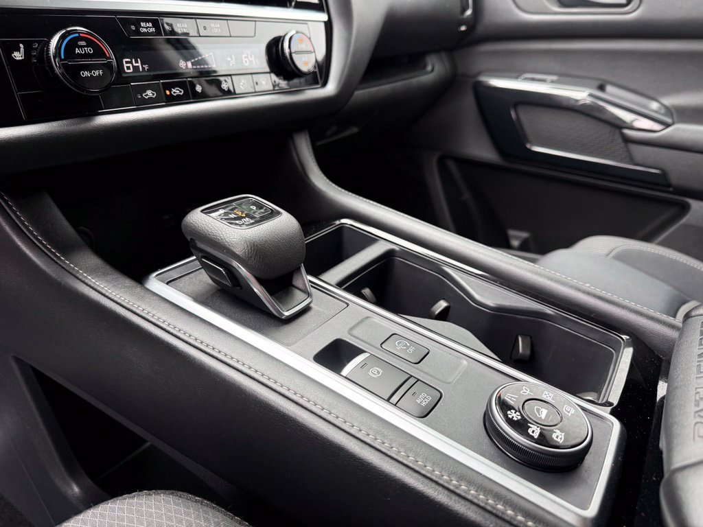 Certified 2024 Nissan Pathfinder SV AWD/4WD image 22