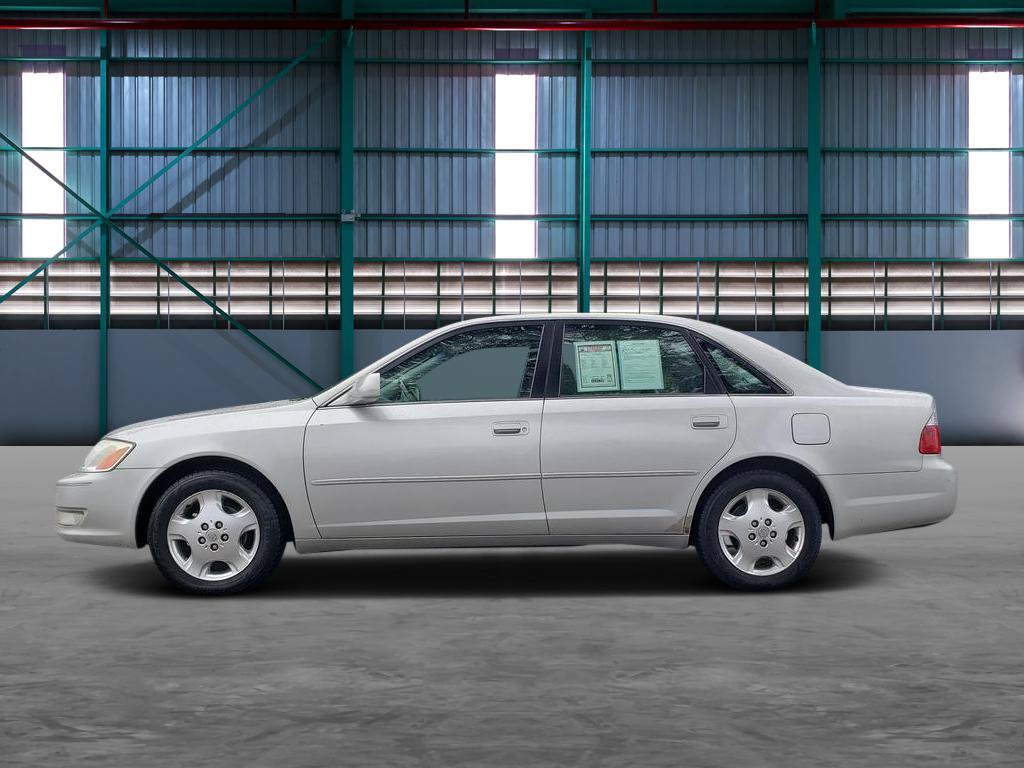Used 2003 Toyota Avalon XLS FWD image 2