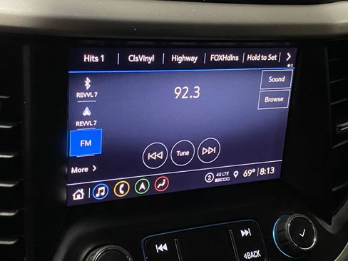 Used 2023 GMC Acadia SLT image 2