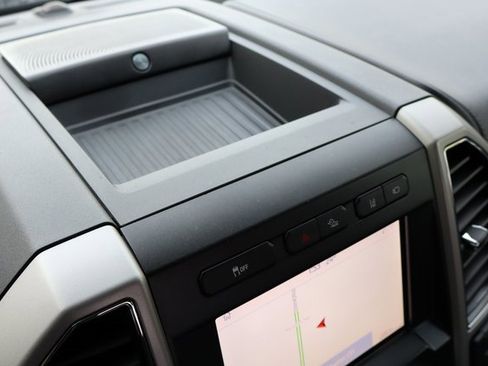 Used 2021 Ford F350 Lariat image 29