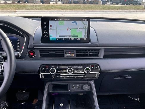 Used 2023 Honda Pilot Elite image 19