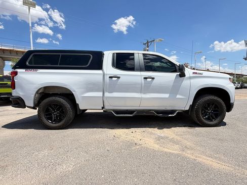 Used 2019 Chevrolet Silverado 1500 Custom Trail Boss w/ Custom Convenience Package AWD/4WD image 8