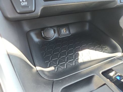 Used 2024 Toyota RAV4 LE AWD/4WD image 27