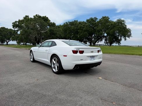 Used 2013 Chevrolet Camaro SS RWD image 3
