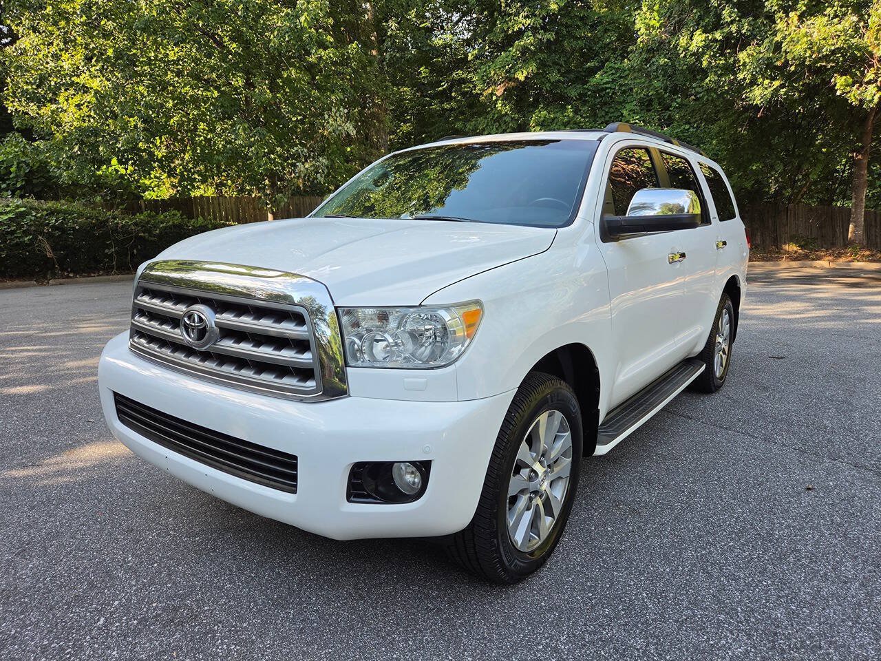 Used 2016 Toyota Sequoia Limited w/ Safety & Convenience Package AWD/4WD image 1