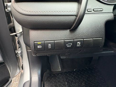 Used 2024 Toyota Camry SE FWD image 34
