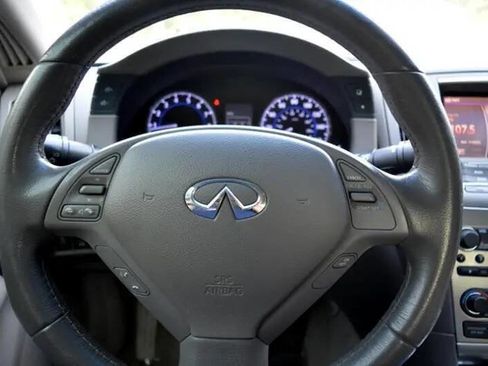 Used 2015 INFINITI Q40 w/ Moonroof Package image 20