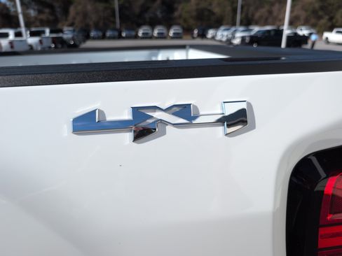 New 2026 GMC Sierra 2500 Pro w/ Convenience Package image 6