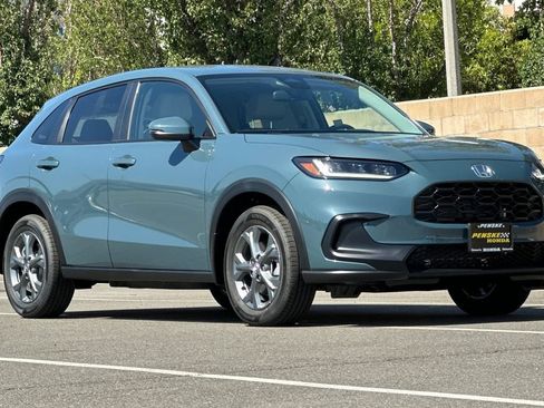 New 2027 Honda HR-V LX image 2