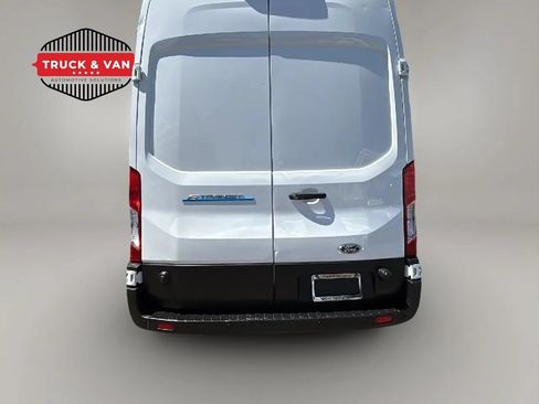 Used 2022 Ford E-Transit 148 High Roof w/ Load Area Protection Package RWD image 4