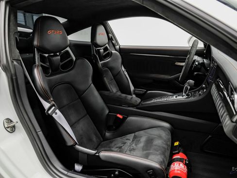 Used 2019 Porsche 911 GT3 RS RWD image 62