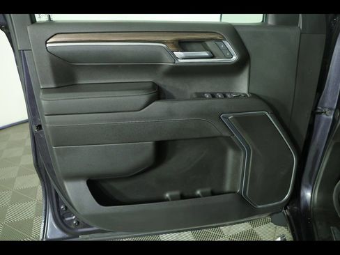 Used 2023 Chevrolet Silverado 1500 LT image 24