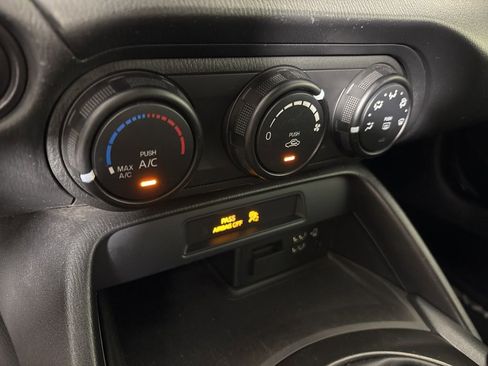 Used 2019 MAZDA MX-5 Miata Sport w/ I-ACTIVSENSE Sport Package image 27