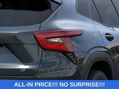 New 2026 Chevrolet Trax LT w/ LT Convenience Package FWD image 21