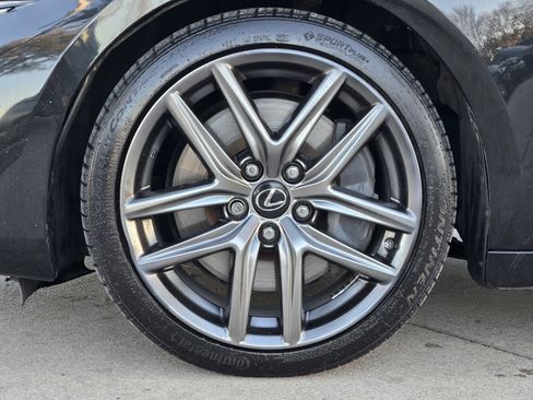 Used 2018 Lexus IS 300 F-Sport Package image 10