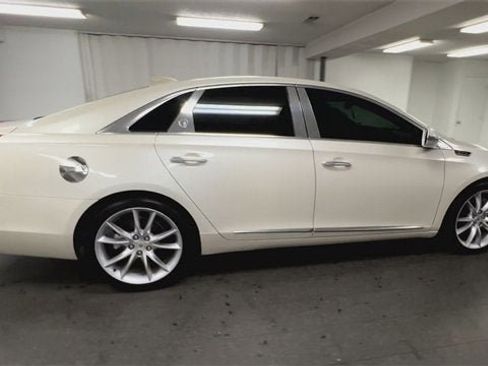 Certified 2015 Cadillac XTS Premium w/ Driver Assist Package image 9