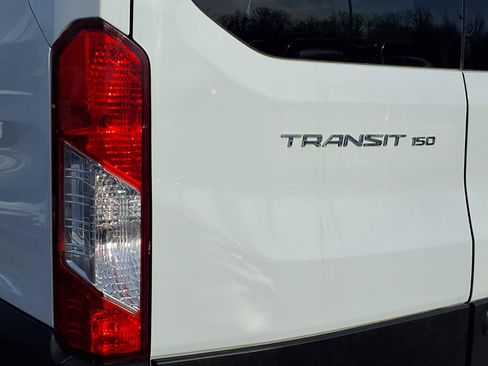 Used 2016 Ford Transit 150 XL image 21