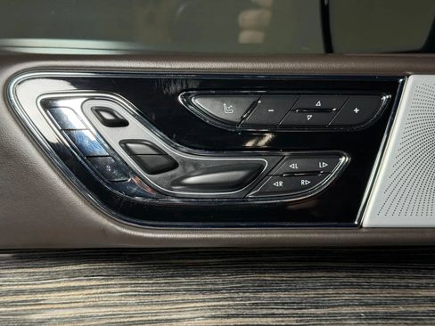 Used 2019 Lincoln Navigator Black Label w/ Cargo Package AWD/4WD image 31