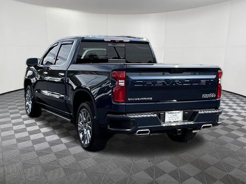 Used 2020 Chevrolet Silverado 1500 High Country w/ Technology Package AWD/4WD image 4