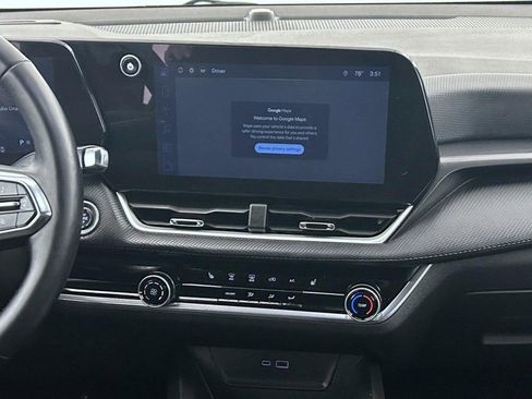Used 2025 Chevrolet Equinox LT AWD/4WD image 12