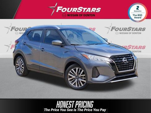 Used 2024 Nissan Kicks SV FWD image 1
