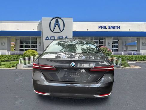 Used 2026 BMW 530i RWD image 6