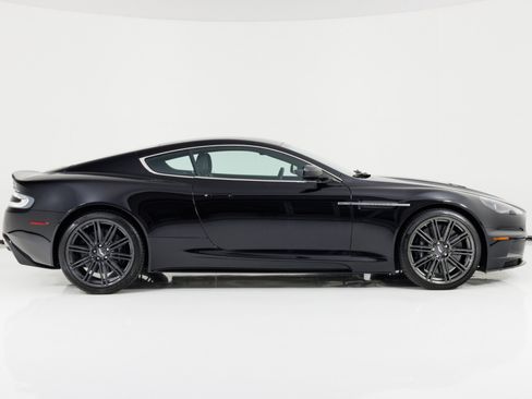 Used 2009 Aston Martin DBS Coupe RWD image 2