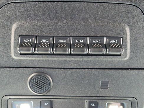 Used 2024 Ford Bronco Raptor w/ Interior Carbon Fiber Pack 6 AWD/4WD image 50
