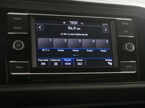 Certified 2022 Volkswagen Jetta SE w/ Panoramic Sunroof Package image 22