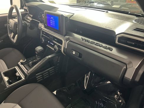 Used 2025 Toyota Tacoma TRD Sport RWD image 26