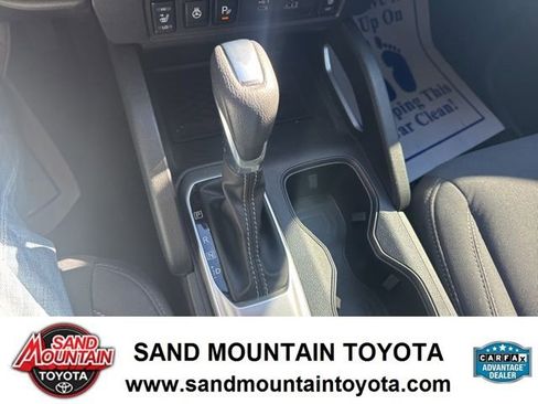 Used 2024 Nissan Frontier SV w/ SV Convenience Package image 19