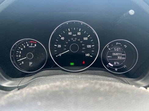Used 2018 Honda HR-V EX image 10
