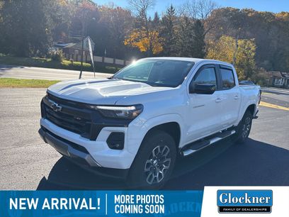 Used 2024 Chevrolet Colorado Z71 w/ Z71 Convenience Package 2