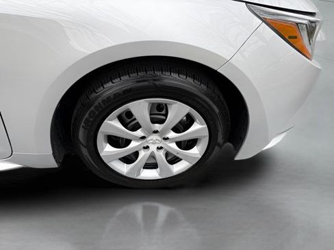 Used 2024 Toyota Corolla LE FWD image 26