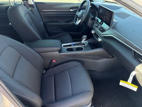 New 2025 Nissan Altima 2.5 SV w/ SV Special Edition Package image 12