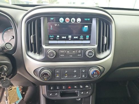 Used 2017 Chevrolet Colorado ZR2 image 18