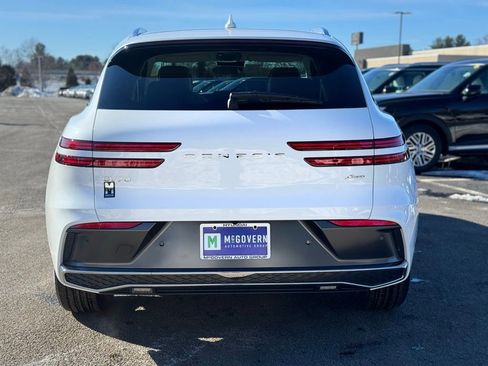 Used 2026 Genesis GV70 2.5T AWD/4WD image 5