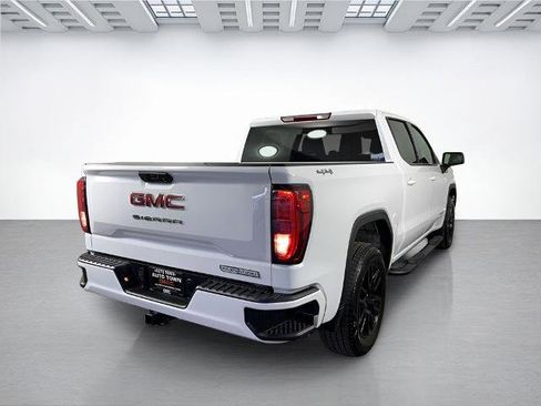 Used 2025 GMC Sierra 1500 Elevation AWD/4WD image 3