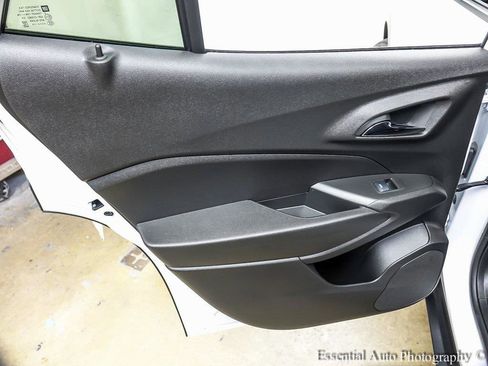 Used 2025 Chevrolet Trax RS image 20