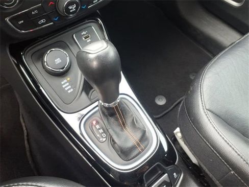 Used 2019 Jeep Compass Limited image 20