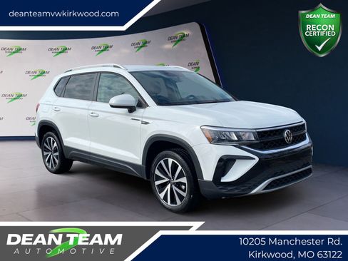 Used 2022 Volkswagen Taos SE image 1