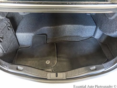 Used 2018 Ford Fusion S FWD image 21