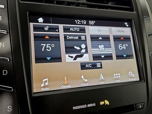 Certified 2019 Lincoln MKC Reserve w/ MKC Climate Package image 16