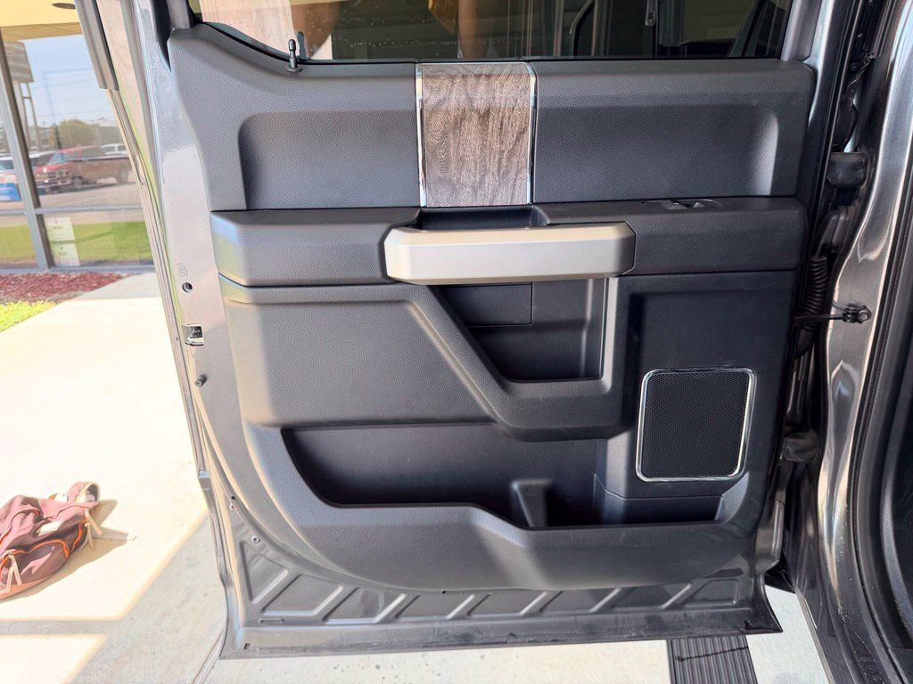 Used 2017 Ford F250 Lariat w/ Chrome Package AWD/4WD image 28