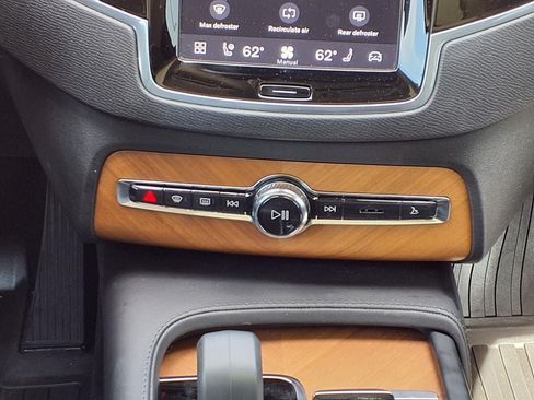 Certified 2023 Volvo XC90 B6 Plus w/ Protection Package AWD/4WD image 20
