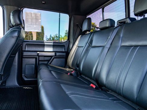 Used 2017 Ford F150 XLT w/ Equipment Group 302A Luxury AWD/4WD image 15