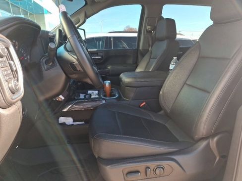 Used 2023 Chevrolet Silverado 2500 LTZ w/ LTZ Convenience Package image 9